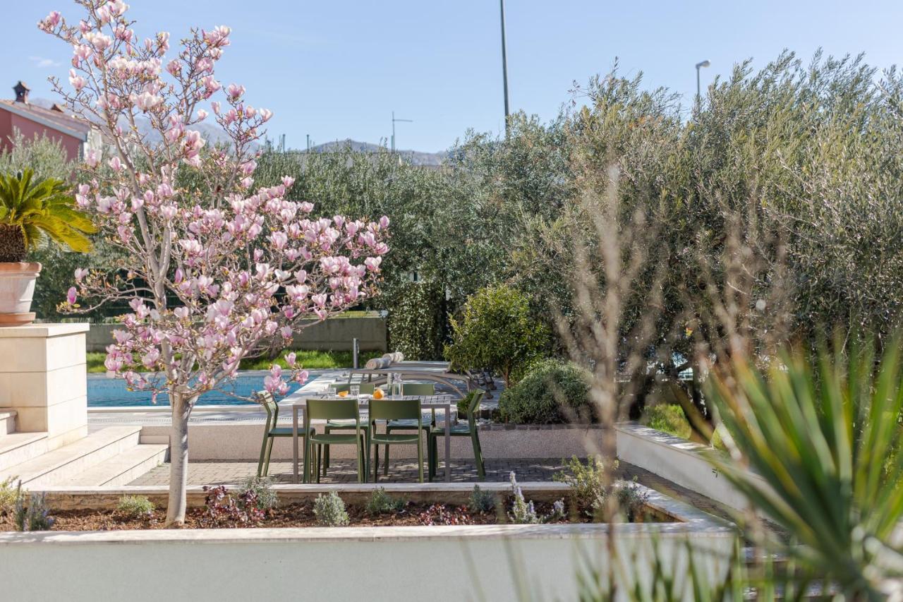 The Olive Poolhouse Apartamento Split Exterior foto